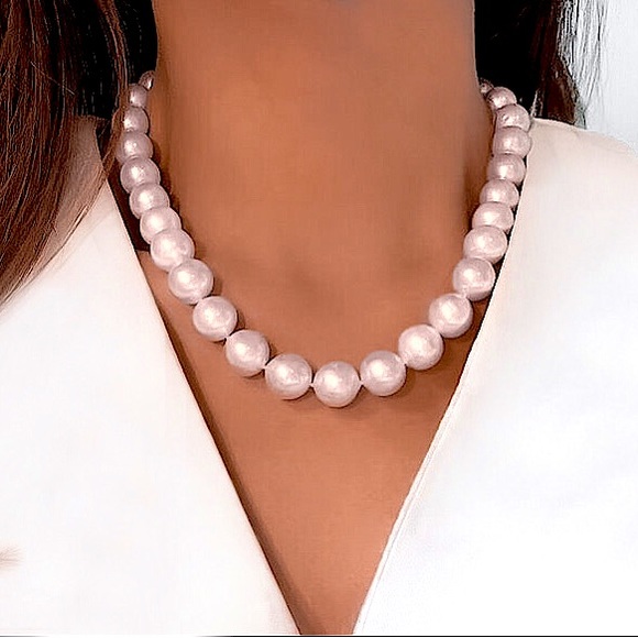 ⚜️𝟯𝟬%𝗢𝗙𝗙 𝗯𝘂𝗻𝗱𝗹𝗲𝘀 𝟯+⚜️ NEW Large White Pearl Necklace - Picture 10 of 13